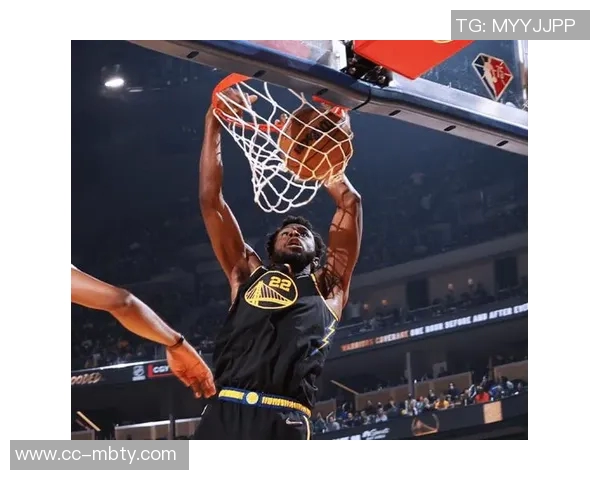 克莱替补出战16分钟表现平平7中3三分命中率高但正负值为负